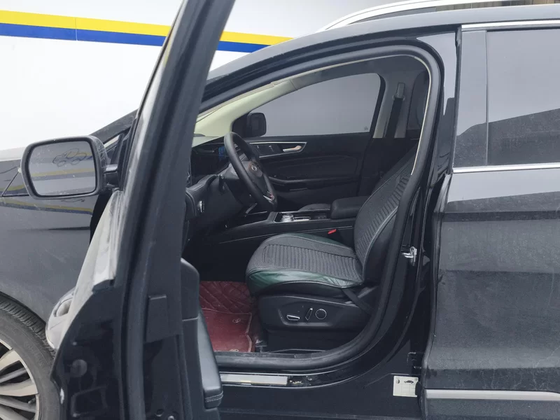 Ford Edge 2021 car image #11