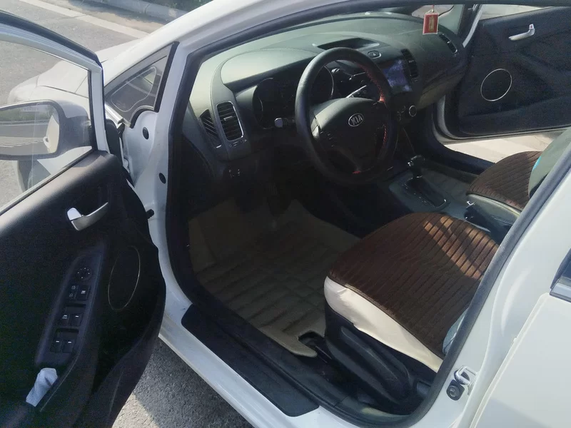 Kia Forte Koup 2014 car image #11