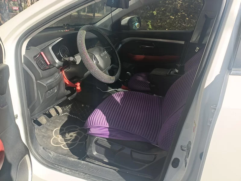 Haval H2s 2017 car image #11