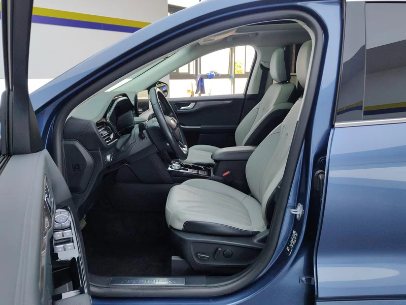 Ford Escape 2021 изображение автомобиля #11