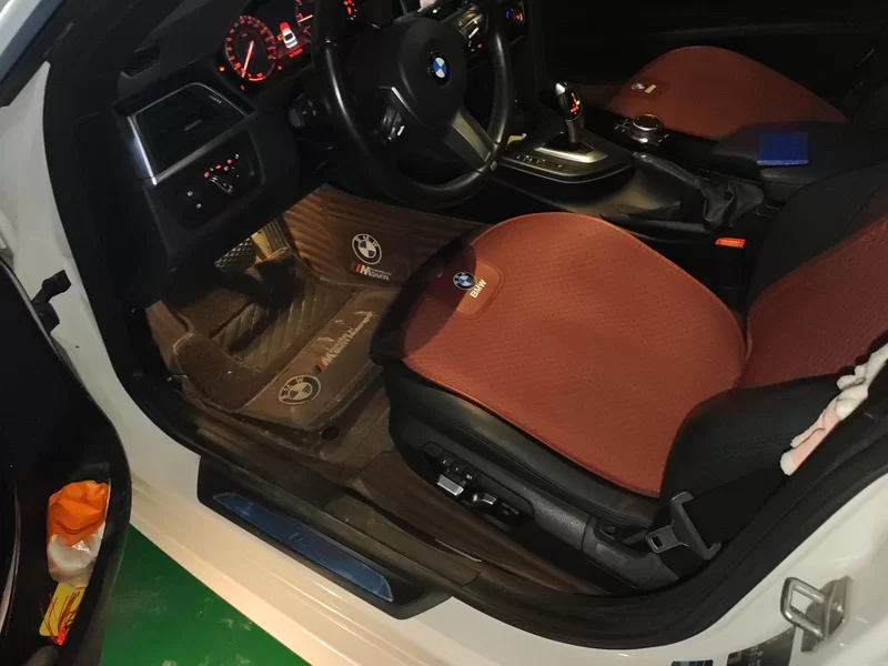 BMW 3 Series GT 2019 immagine di auto #11