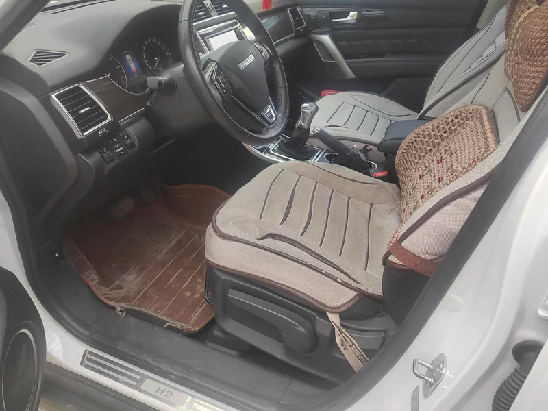 Haval H2 2015 #11 Haval H2 2015 car image #11
