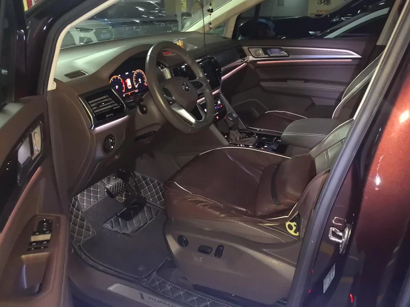 Volkswagen Viloran 2021 car image #11