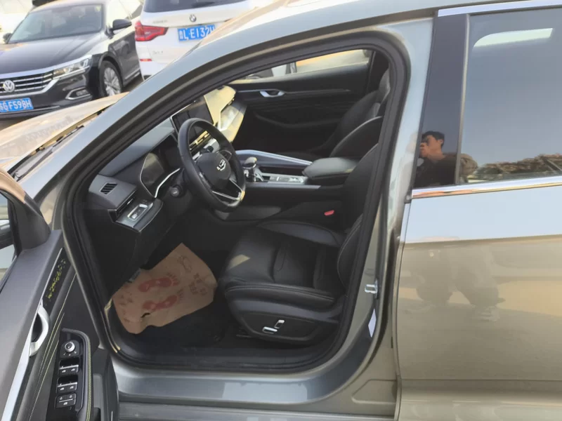 GEELY PrefaceL 2023 car image #11