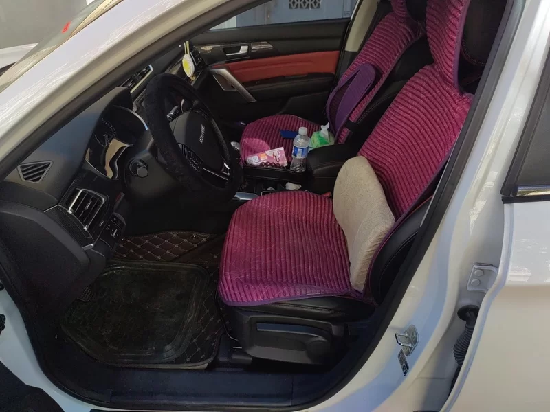 Haval H2 2018 car image #11