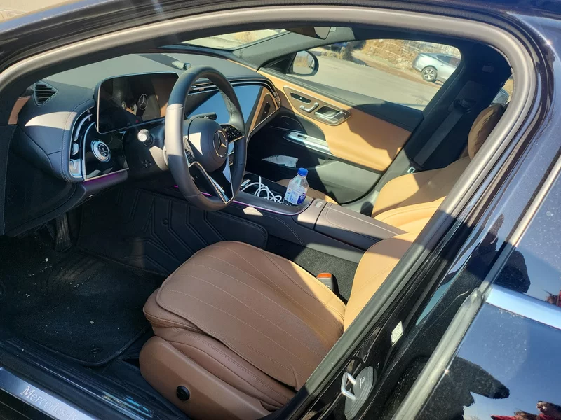 Mercedes-Benz E Class New Energy 2025 immagine di auto #11