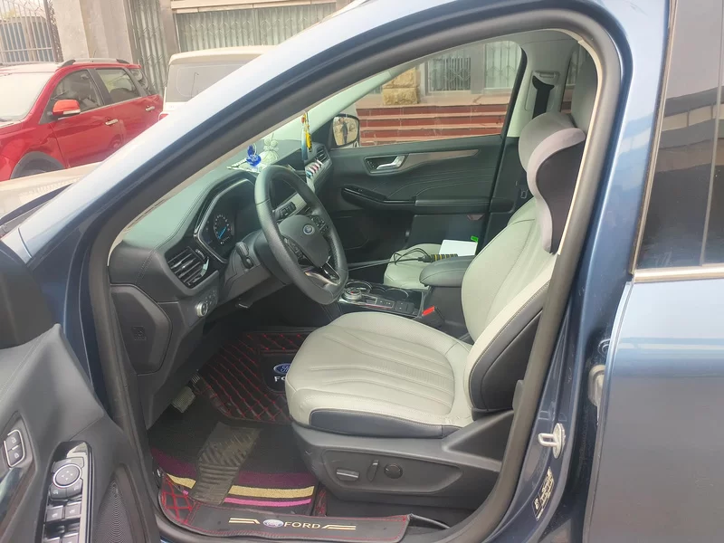 Ford Escape 2022 immagine di auto #11