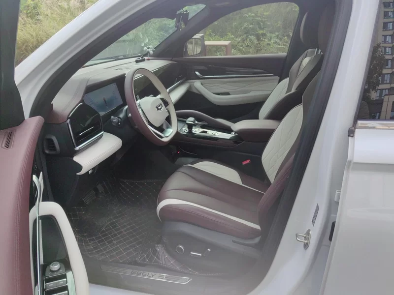 GEELY Tugella 2024 car image #11