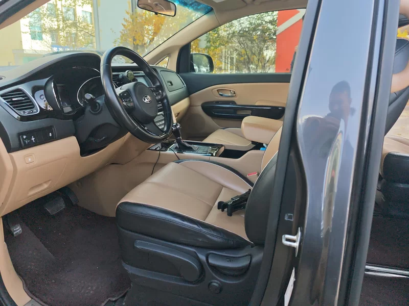 Kia Carnival (Imported) 2016 immagine di auto #11