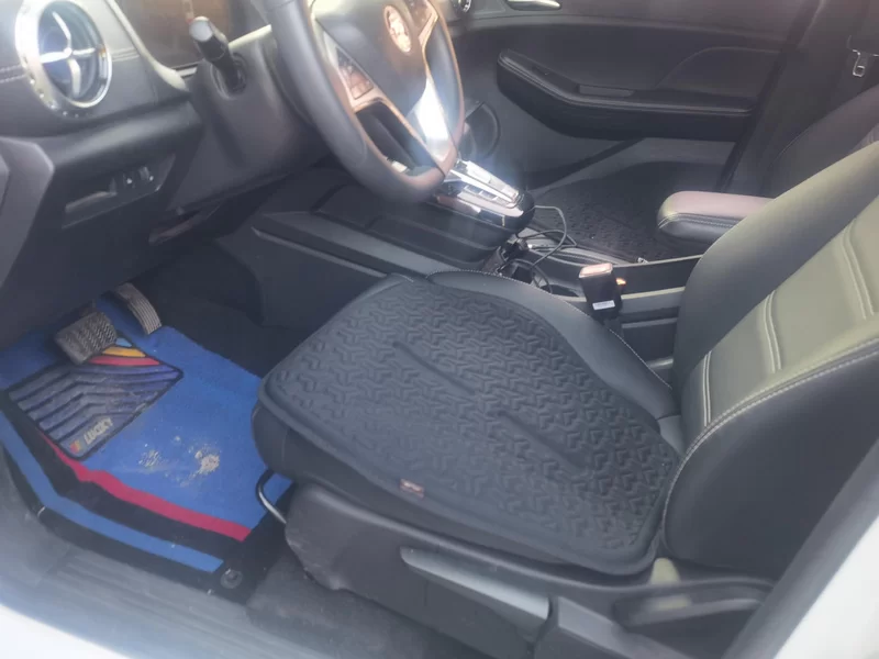 BYD Yuan New Energy 2019 immagine di auto #11