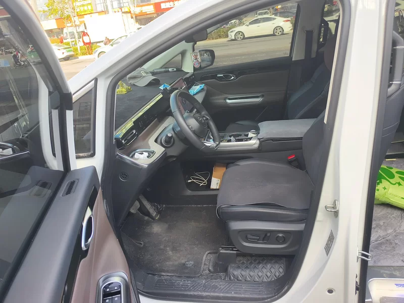 GAC Trumpchi E8 2024 car image #11