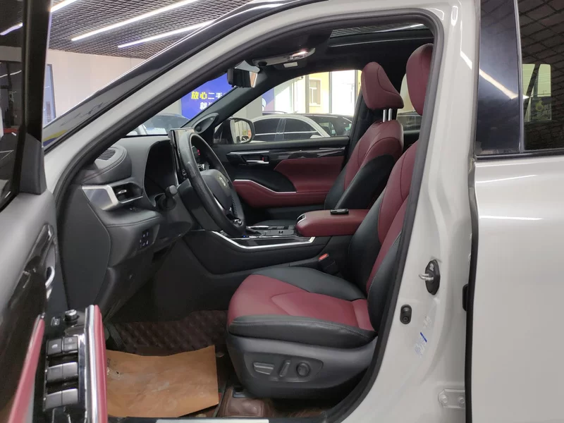 Toyota Crown Kluger 2022 car image #11