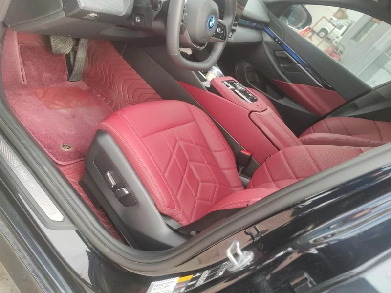 BMW i5 M60 2024 car image #11