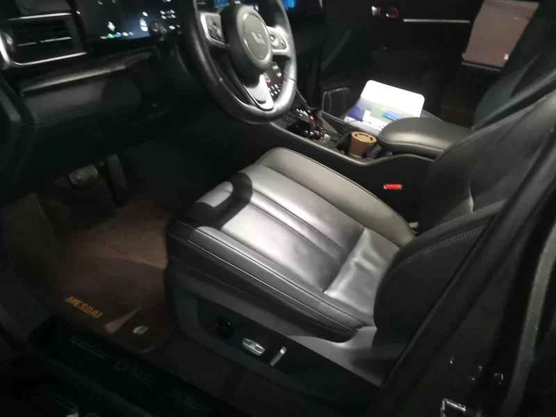 理想汽车 理想ONE 2020 汽车图片 #11