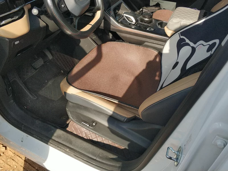 GEELY Boyue L 2023 car image #11
