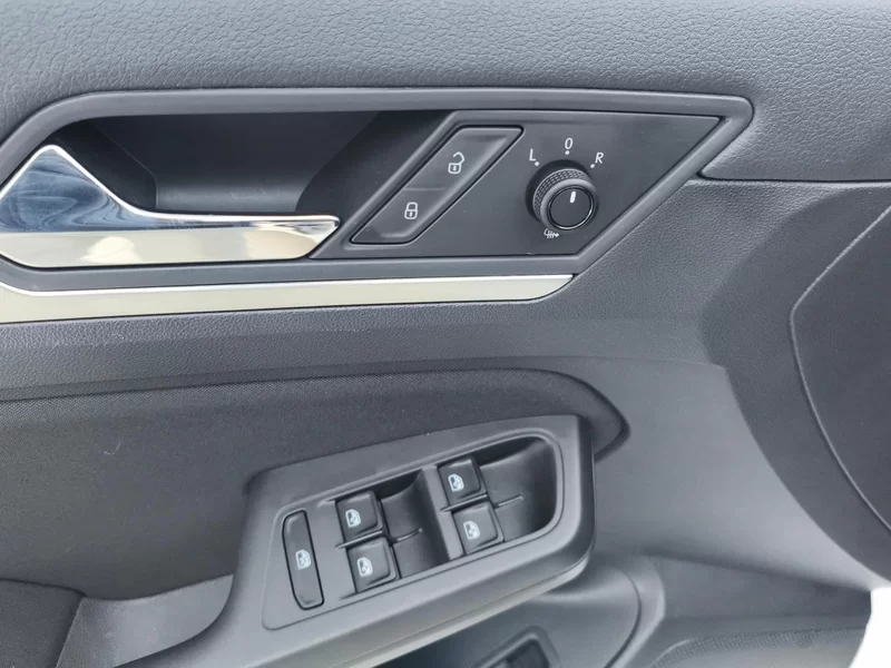 Volkswagen Lamando 2022 car image #11