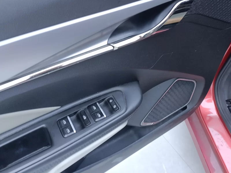 GEELY Binray 2018 car image #11