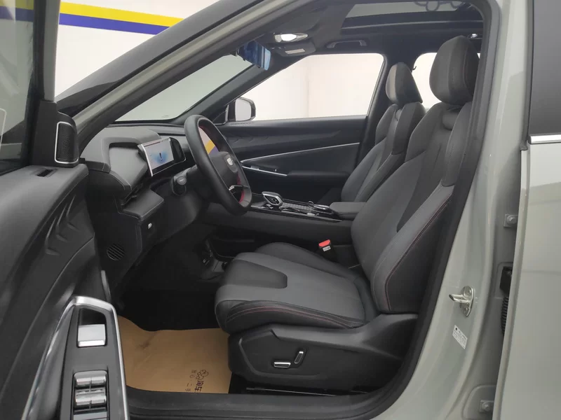 GEELY Boyue 2023 car image #11