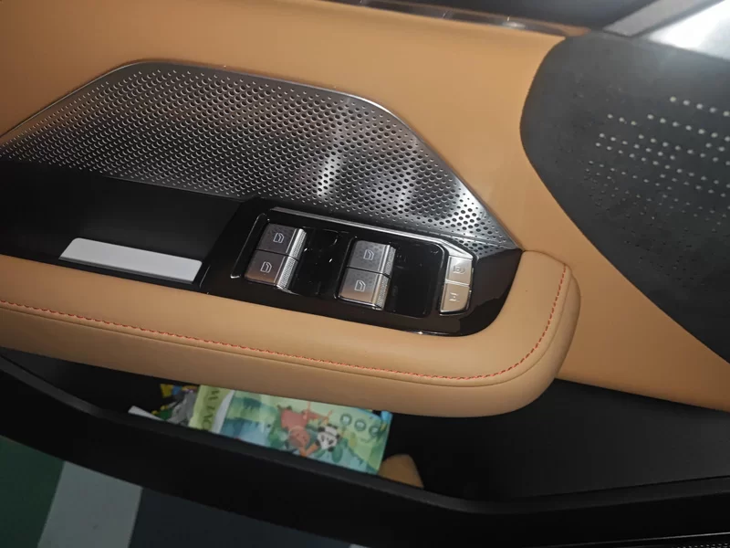 Zeekr 2023 car image #11