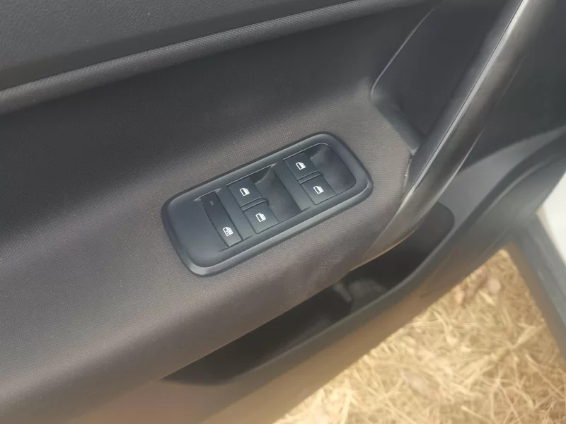 MG GS 2015 car image #11