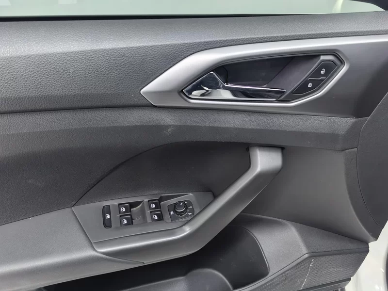 Volkswagen T-Cross 2019 #11 Volkswagen T-Cross 2019 car image #11