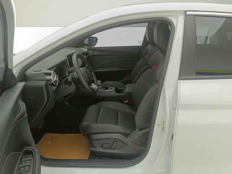 5 2024 immagine di auto #11