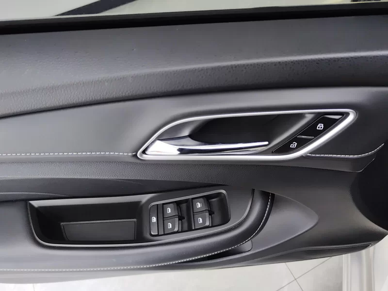 Roewe 2020 #11 Roewe 2020 car image #11