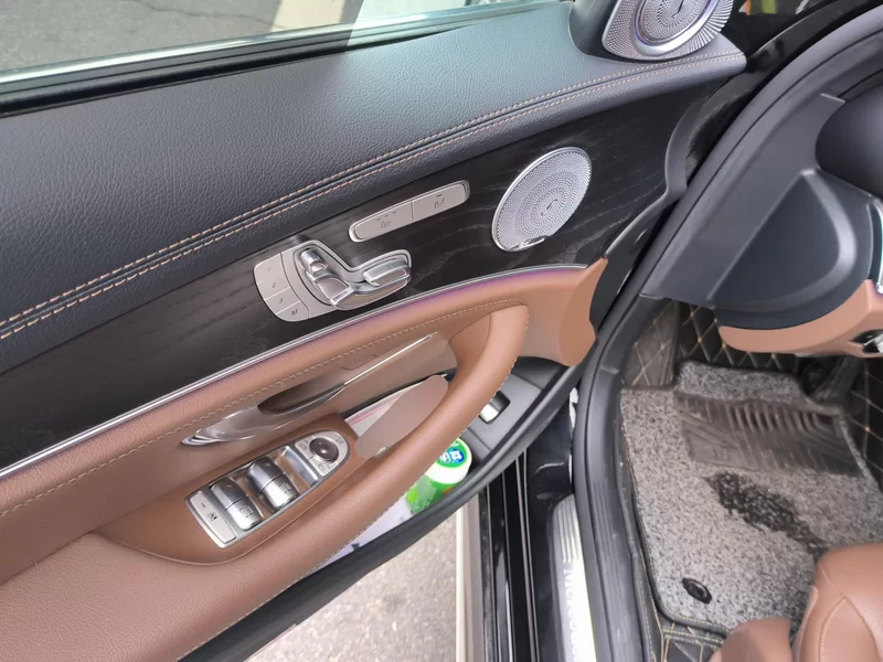 Mercedes-Benz E Class 2020 car image #11