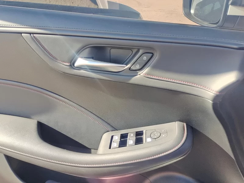 Roewe i5 2024 #11 Roewe i5 2024 car image #11