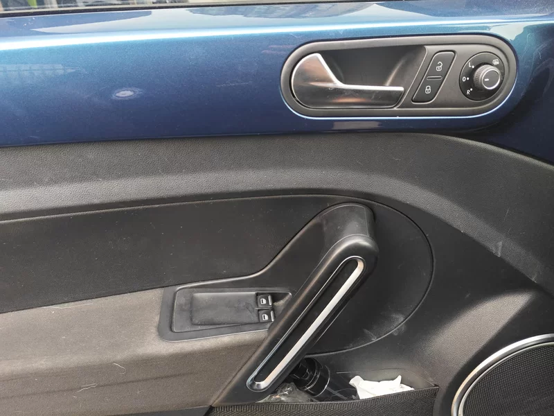 Volkswagen Beetle 2018 immagine di auto #11