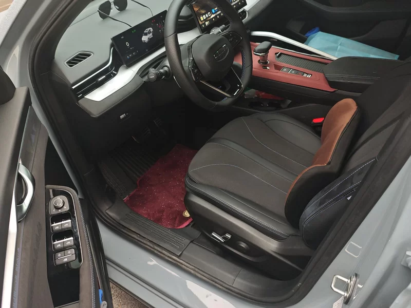 GEELY Preface 2025 car image #11