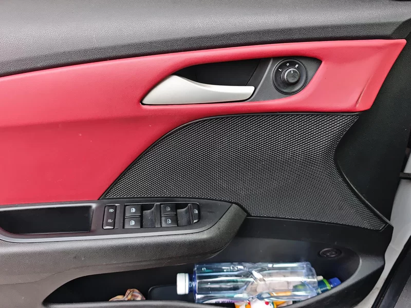 Chevrolet Cavalier 2017 car image #11