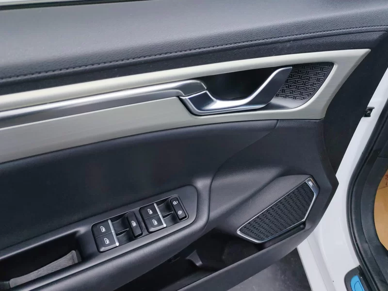 GEELY Emgrand GL 2017 car image #11