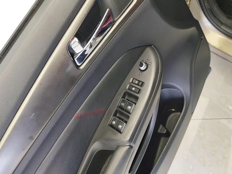 长安 长安CS75 2016 #11 长安 长安CS75 2016 汽车图片 #11