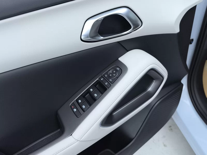 BYD YuanUP 2025 #11 BYD YuanUP 2025 car image #11