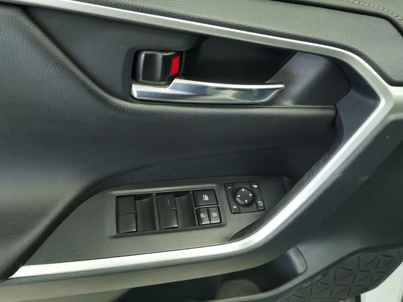 Toyota RAV4 2021 #11 Toyota RAV4 2021 car image #11