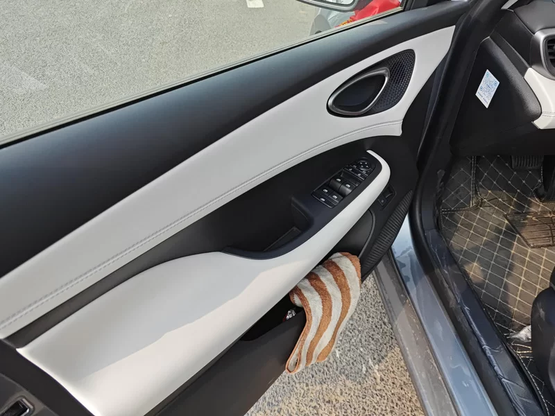 BYD Seal 05 DM-i 2025 car image #11