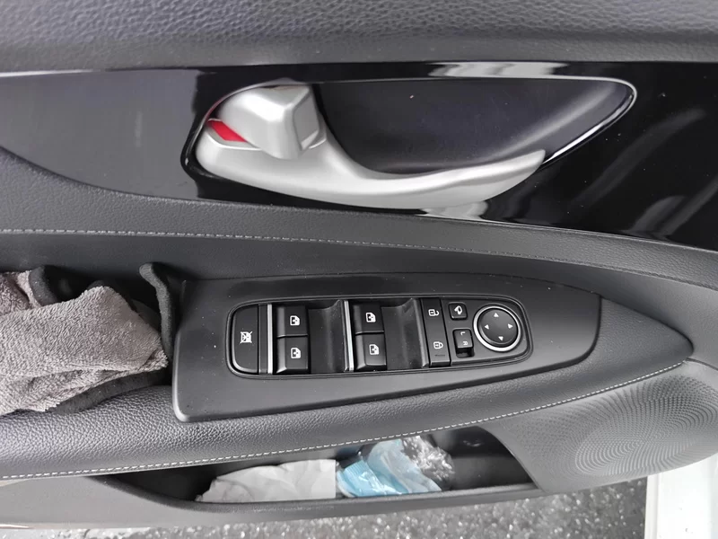 Kia K3 2021 car image #11