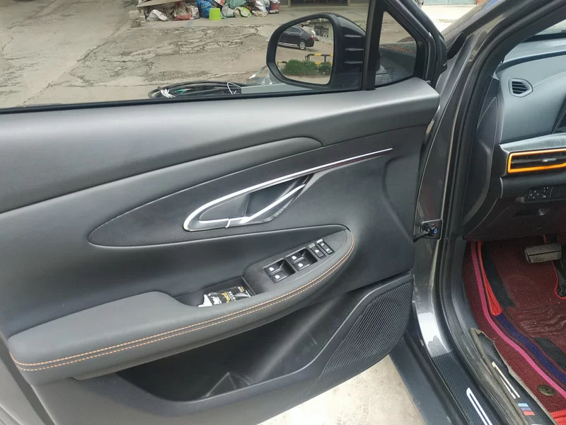 Changan UNI-T 2022 صورة سيارة #11