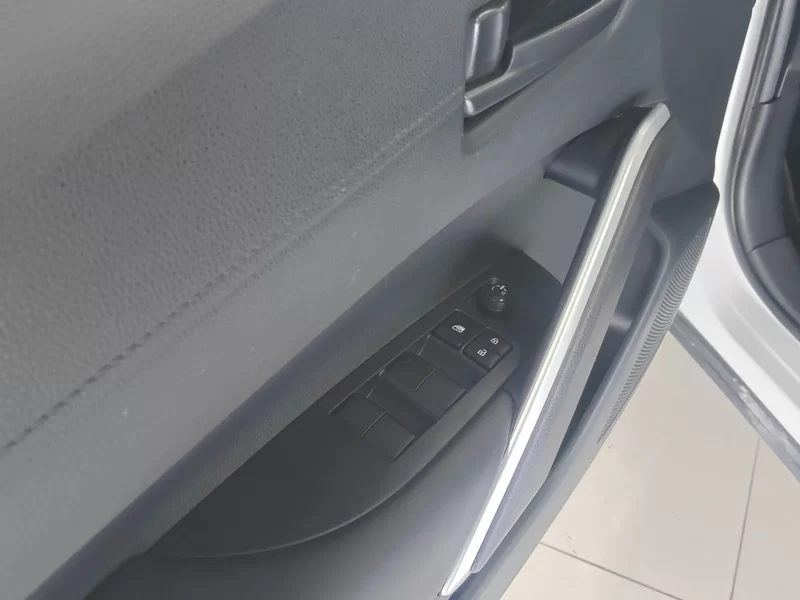 Toyota Corolla Cross 2022 car image #11