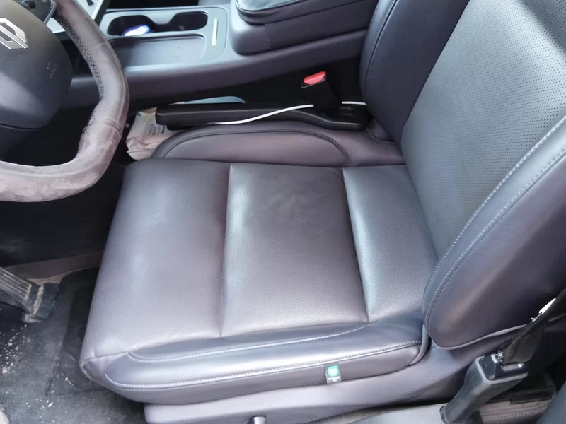 零跑汽车 零跑C16 2024 汽车图片 #11