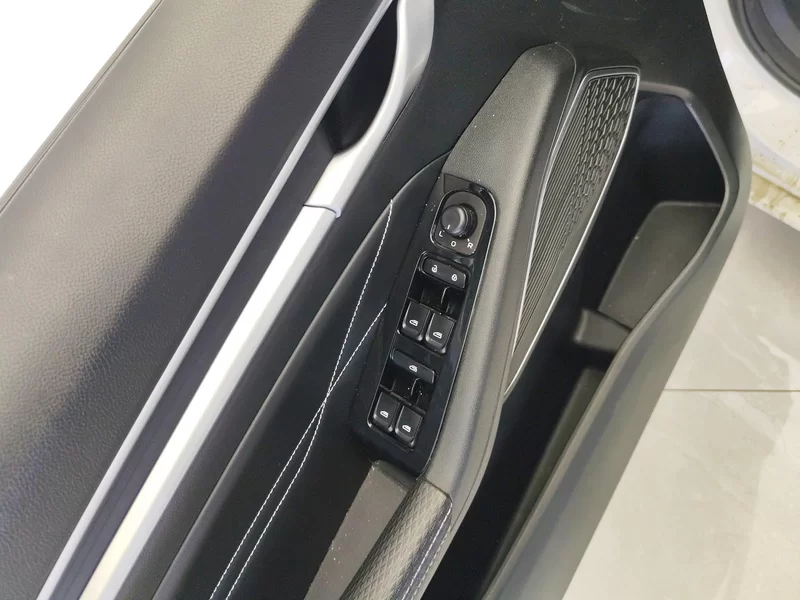 GEELY Emgrand 2023 #11 GEELY Emgrand 2023 car image #11