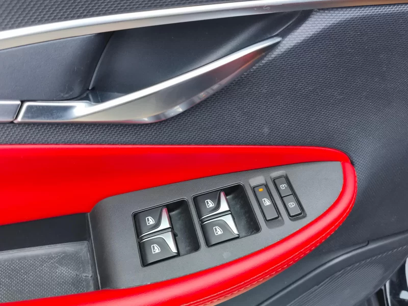 Changan UNI-T 2020 immagine di auto #11