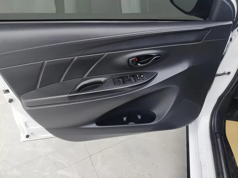 Toyota Yaris L Zhixuan 2021 immagine di auto #11