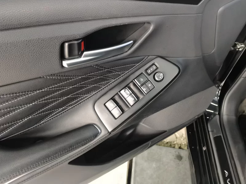 Toyota Avalon 2023 car image #11