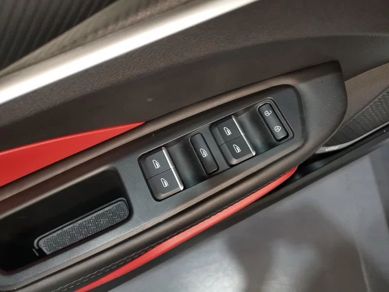 GEELY Binray 2022 immagine di auto #11