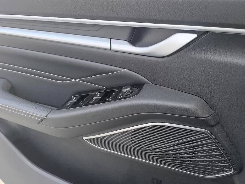 GEELY Emgrand 2023 #11 GEELY Emgrand 2023 car image #11