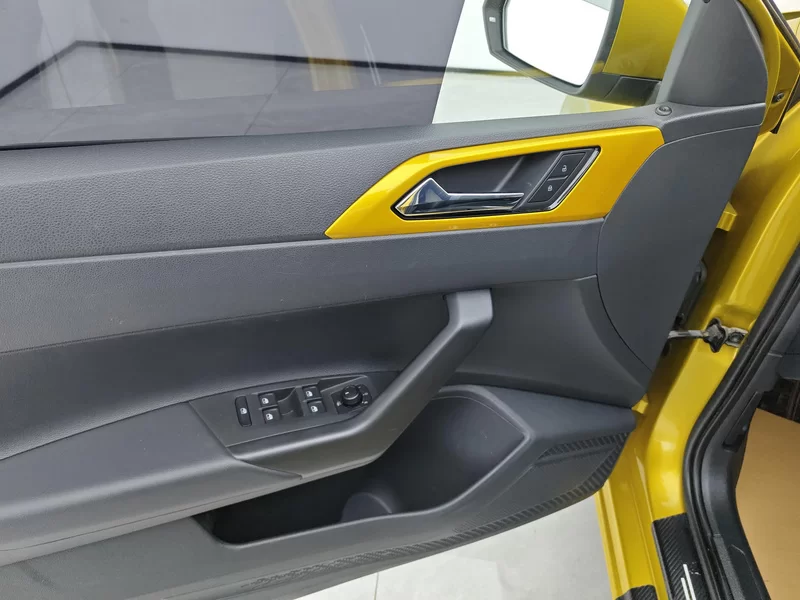 Volkswagen Polo 2019 car image #11