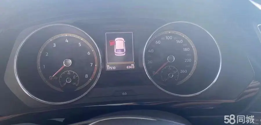 Volkswagen Tiguan L 2020 изображение автомобиля #11