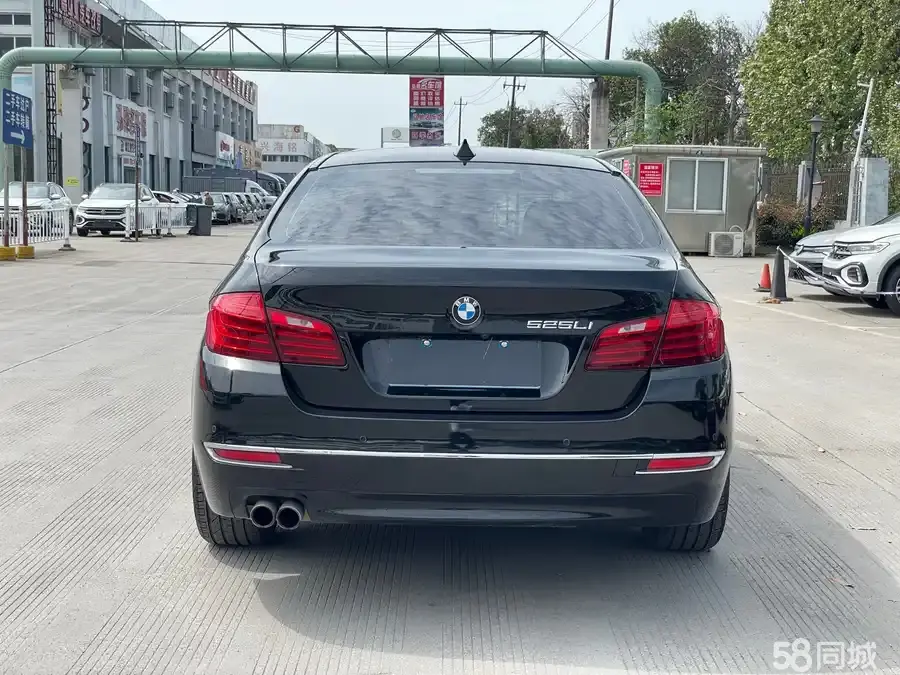 BMW i5 M60 2017 #11 BMW i5 M60 2017 car image #11